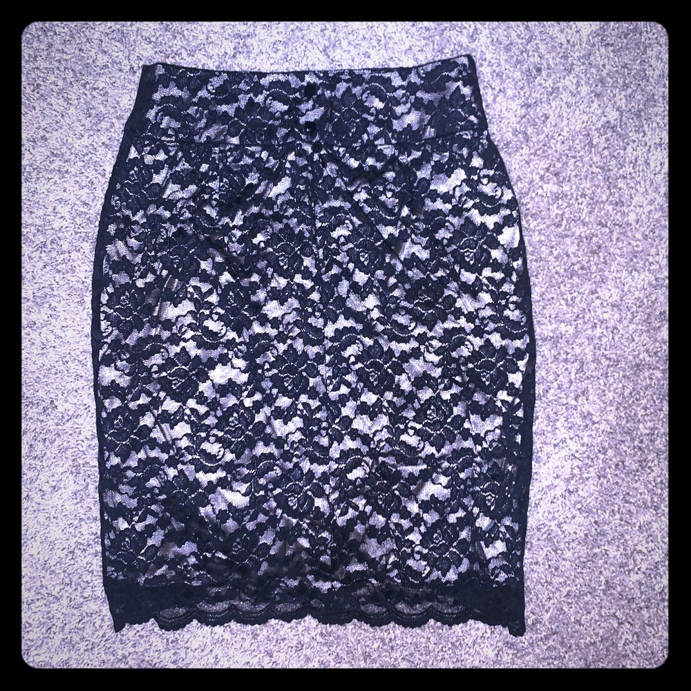 New with tags banana republic lace skirt